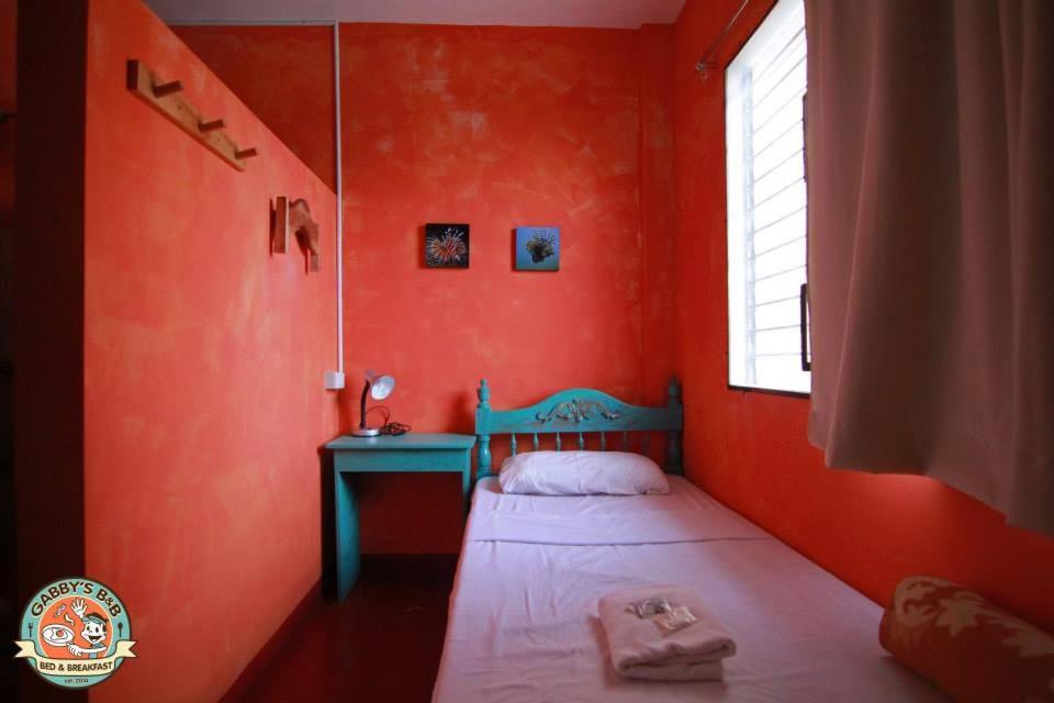 Gabby'S Bed & Breakfast Hotel Dumaguete City Bagian luar foto