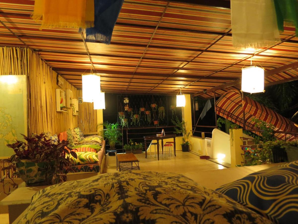 Gabby'S Bed & Breakfast Hotel Dumaguete City Bagian luar foto